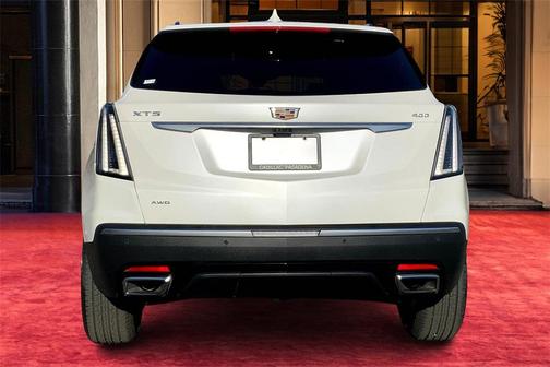 2023 Cadillac XT5 Sport
