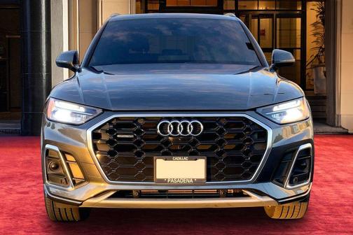2022 Audi Q5 45 S line Premium Plus