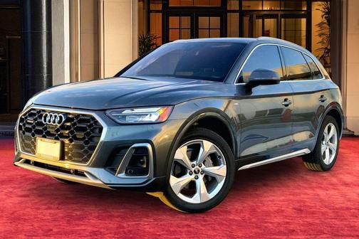 2022 Audi Q5 45 S line Premium Plus