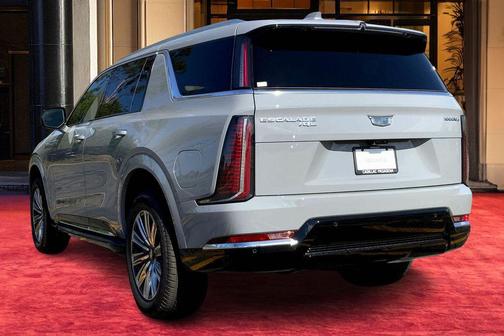 2026 Cadillac Escalade IQL Luxury
