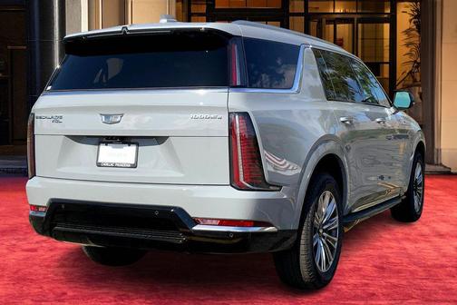 2026 Cadillac Escalade IQL Luxury