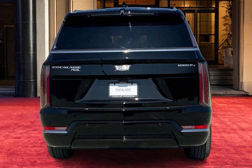 2026 Cadillac Escalade IQL Luxury