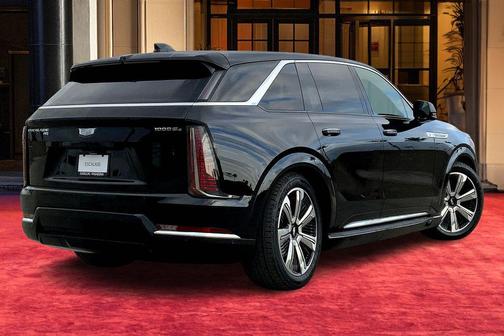 2025 Cadillac Escalade IQ Luxury 2