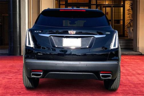 2025 Cadillac XT5 Sport