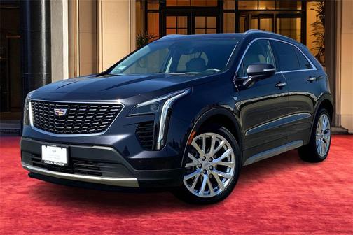 2022 Cadillac XT4 Premium Luxury