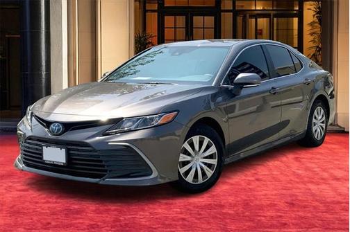 2022 Toyota Camry LE
