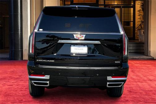2025 Cadillac Escalade Luxury