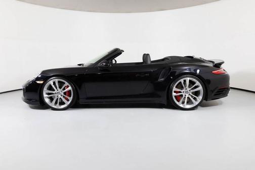 Jet Black Metallic 2019 Porsche 911 Turbo
