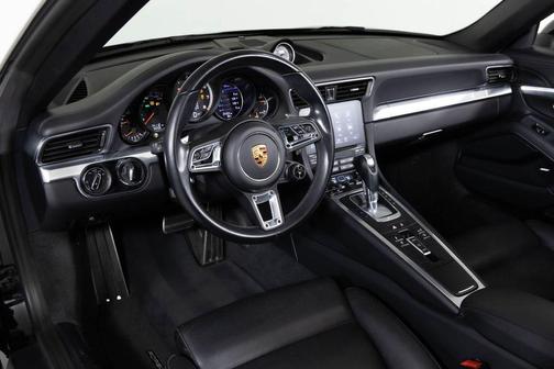 Jet Black Metallic 2019 Porsche 911 Turbo
