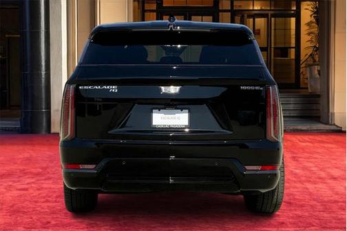 2025 Cadillac Escalade Sport