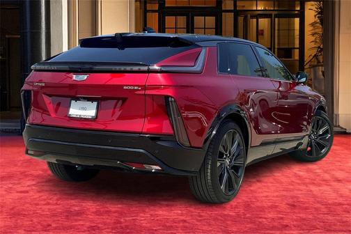 2024 Cadillac LYRIQ Sport