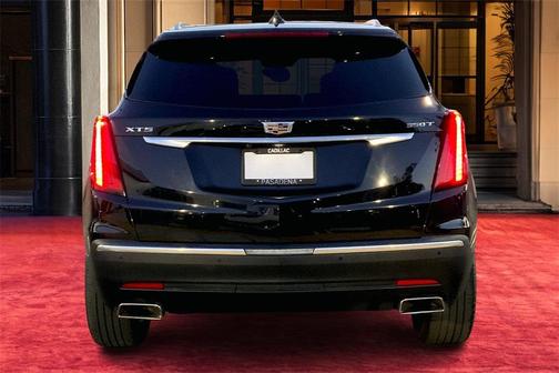 2022 Cadillac XT5 Luxury