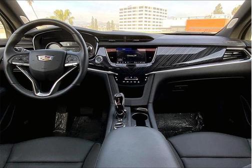 2024 Cadillac XT6 Premium Luxury FWD