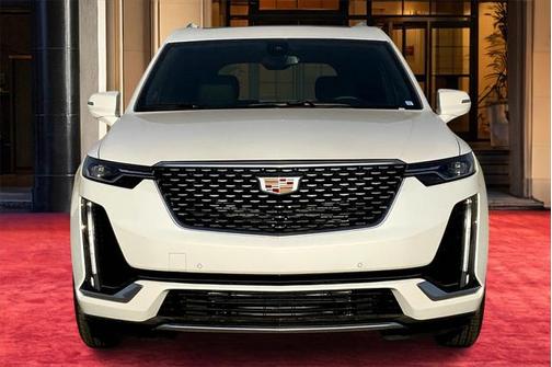 2024 Cadillac XT6 Premium Luxury FWD