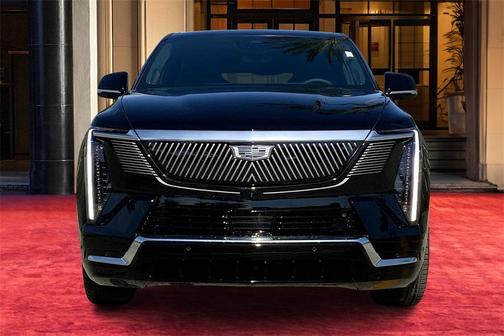 2025 Cadillac Escalade IQ Luxury 2