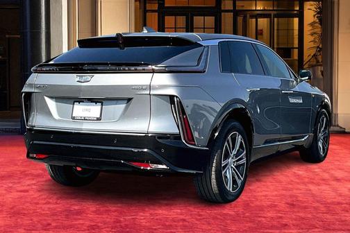 Argent Silver Metallic 2026 Cadillac LYRIQ Luxury