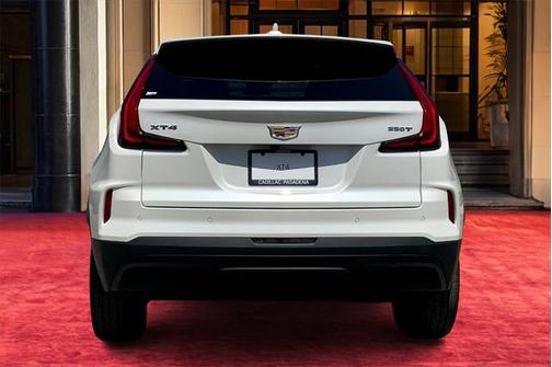 2024 Cadillac XT4 Luxury
