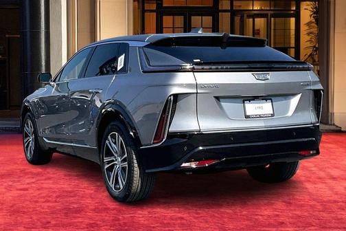 Argent Silver Metallic 2026 Cadillac LYRIQ Luxury