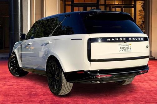 2023 Land Rover Range Rover P530 SE