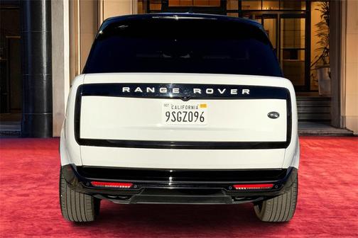 2023 Land Rover Range Rover P530 SE