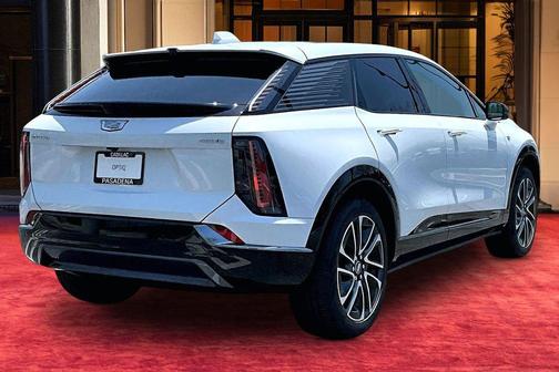 Vibrant White Tricoat 2026 Cadillac OPTIQ Sport