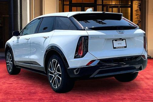 Vibrant White Tricoat 2026 Cadillac OPTIQ Sport