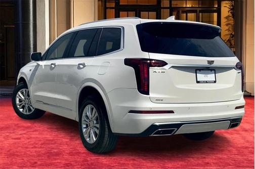 2025 Cadillac XT6 Luxury AWD
