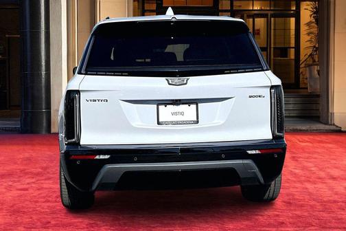 Vibrant White Tricoat 2026 Cadillac VISTIQ Sport