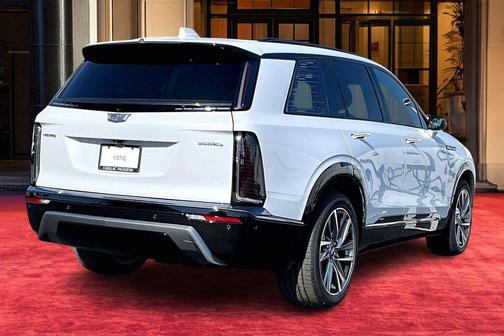 Vibrant White Tricoat 2026 Cadillac VISTIQ Sport