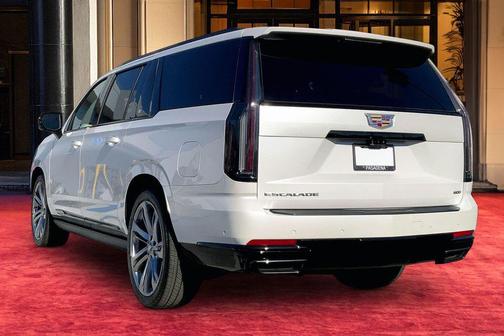 2025 Cadillac Escalade ESV Sport