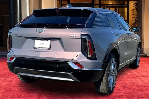 2026 Cadillac OPTIQ Premium Luxury