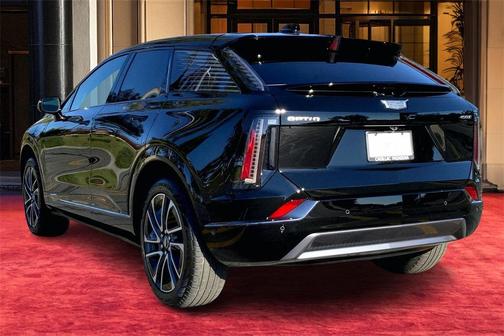 2026 Cadillac OPTIQ Premium Sport