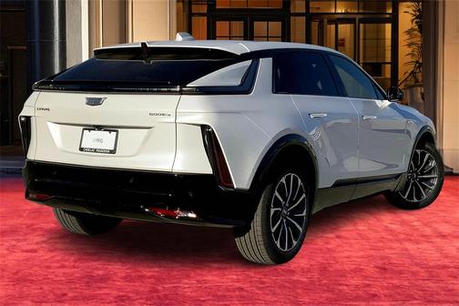 2025 Cadillac LYRIQ Sport