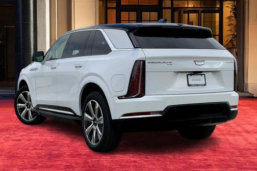 2025 Cadillac Escalade IQ Luxury 2