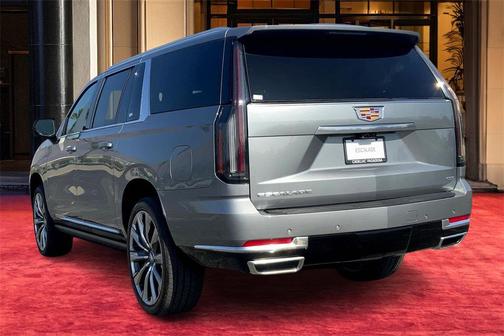 2026 Cadillac Escalade ESV Luxury