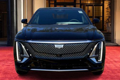 Stellar Black Metallic 2026 Cadillac LYRIQ Luxury