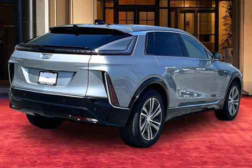 Argent Silver Metallic 2026 Cadillac LYRIQ Premium Luxury
