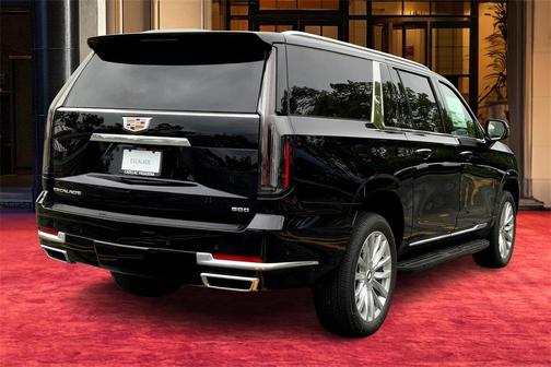 2025 Cadillac Escalade ESV Luxury
