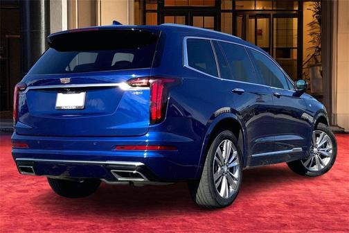 2023 Cadillac XT6 Premium Luxury FWD