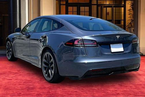 Midnight Silver Metallic 2022 Tesla Model S Base