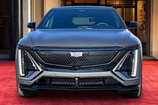 Magnus Metal Frost 2026 Cadillac LYRIQ V Premium