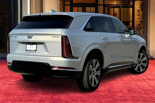 2025 Cadillac Escalade IQ Luxury 2