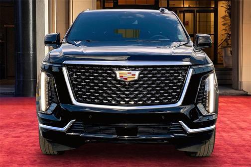 2025 Cadillac Escalade ESV Luxury