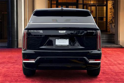 2025 Cadillac Escalade IQ Luxury 1