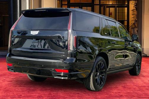 2023 Cadillac Escalade ESV Sport Platinum