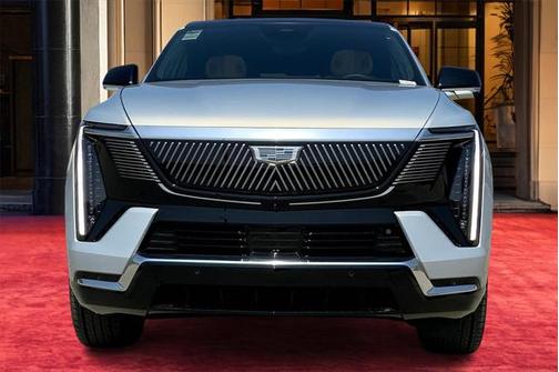 2025 Cadillac Escalade IQ Luxury 2