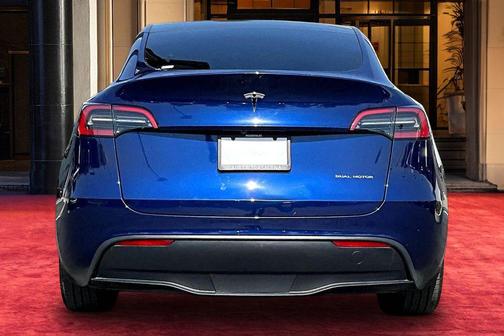 Deep Blue Metallic 2023 Tesla Model Y Long Range Dual Motor All-Wheel Drive