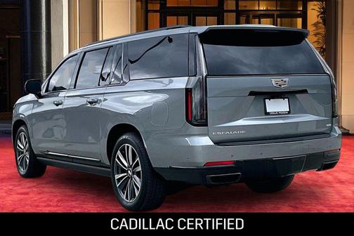 Argent Silver Metallic 2025 Cadillac Escalade ESV Sport