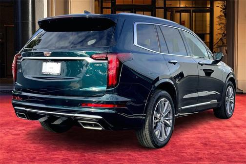 2025 Cadillac XT6 Premium Luxury FWD