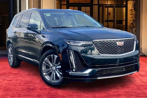 2025 Cadillac XT6 Premium Luxury FWD